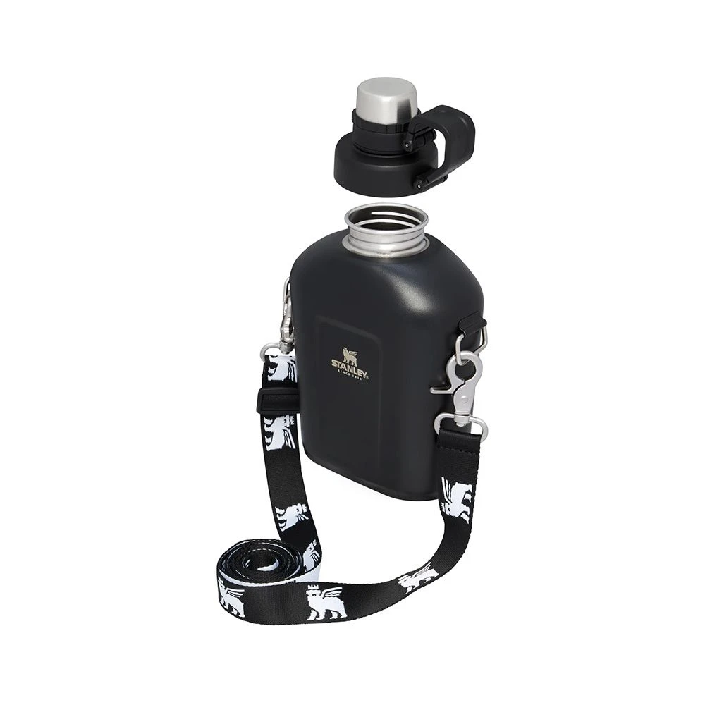 Stanley Classic Steel Canteen 1.1QT - Image 2