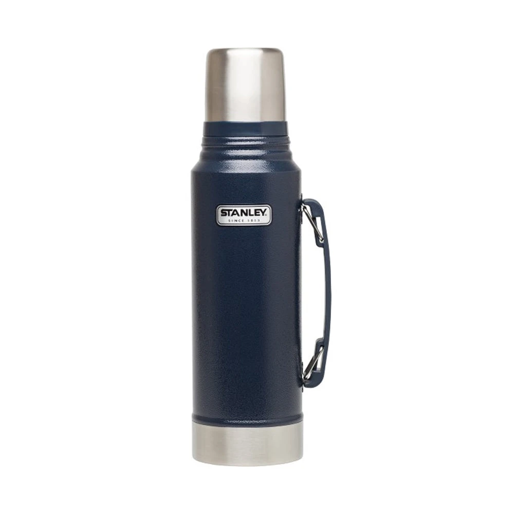 Stanley Classic Vacuum Insulated Bottle 1.4QT - Image 4