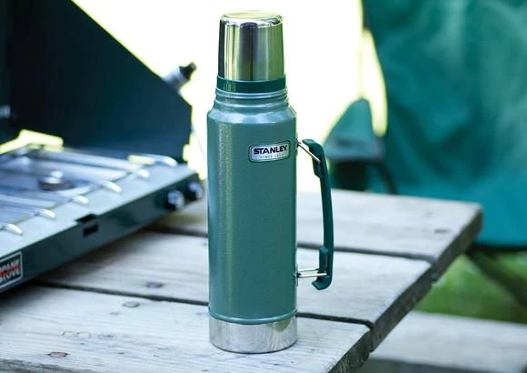 Stanley Classic Vacuum Insulated Bottle 1.4QT - Image 9